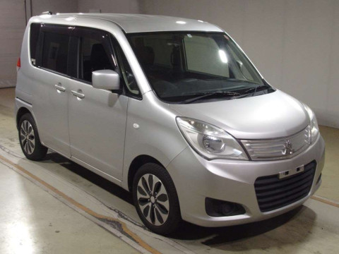 2015 Mitsubishi Delica D2 MB15S[2]