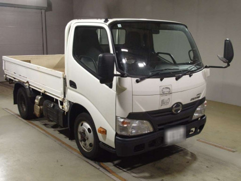 2014 Hino DUTRO XZC675M[2]