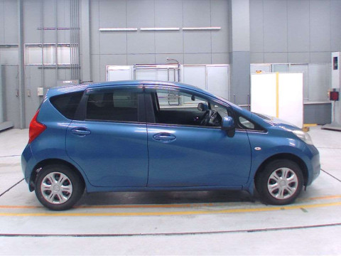 2014 Nissan Note E12[2]