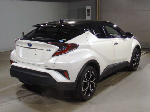 2017 Toyota C-HR ZYX10[1]