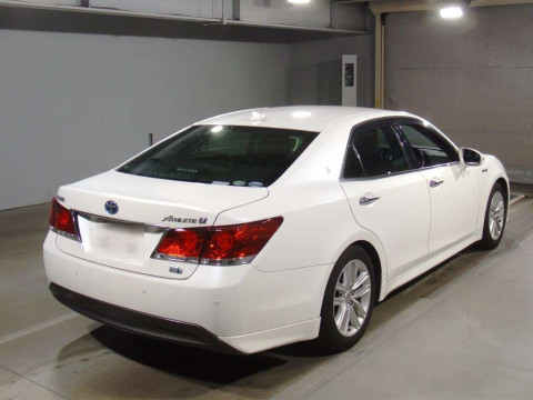 2015 Toyota Crown Hybrid AWS210[1]