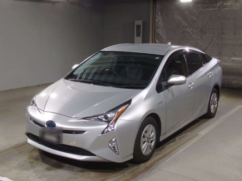 2018 Toyota Prius ZVW50[0]