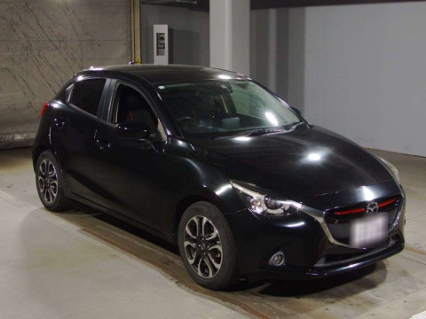 2015 Mazda Demio DJ5FS[2]