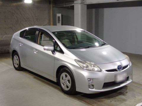 2010 Toyota Prius ZVW30[2]