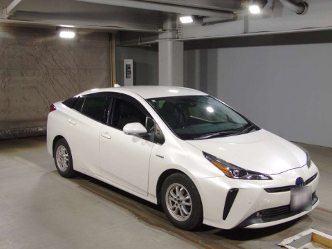 2019 Toyota Prius ZVW51[2]