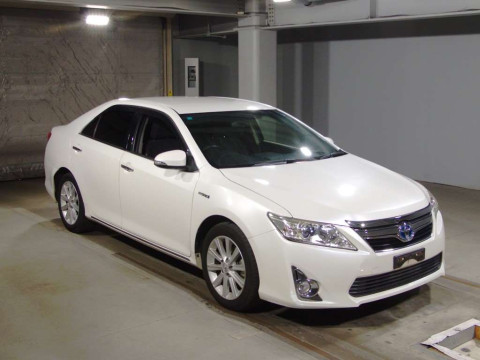 2014 Toyota Camry AVV50[2]