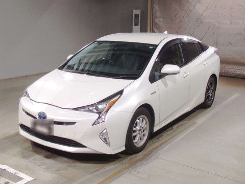 2017 Toyota Prius ZVW50[0]