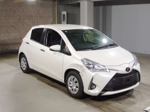 2019 Toyota Vitz NSP130[2]