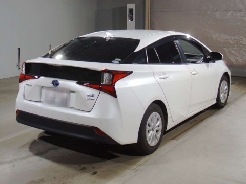 2020 Toyota Prius ZVW55[1]