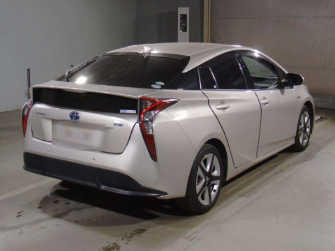 2018 Toyota Prius ZVW51[1]