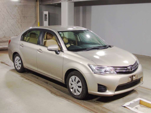 2012 Toyota Corolla Axio NZE161[2]