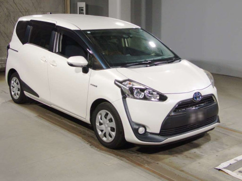 2016 Toyota Sienta NHP170G[2]