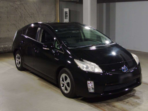 2011 Toyota Prius ZVW30[2]