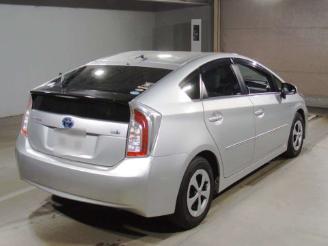 2015 Toyota Prius ZVW30[1]