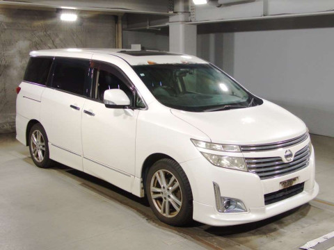 2010 Nissan Elgrand TE52[2]