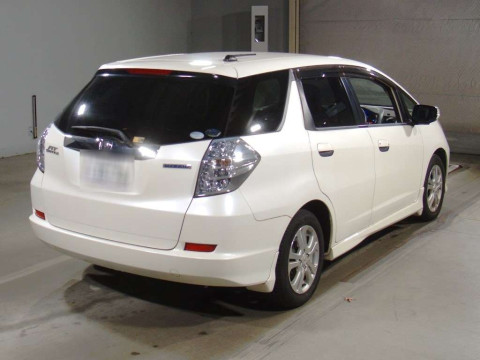 2012 Honda Fit Shuttle Hybrid GP2[1]