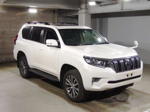 2020 Toyota Land Cruiser Prado TRJ150W[2]