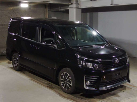 2014 Toyota Voxy ZRR85W[2]