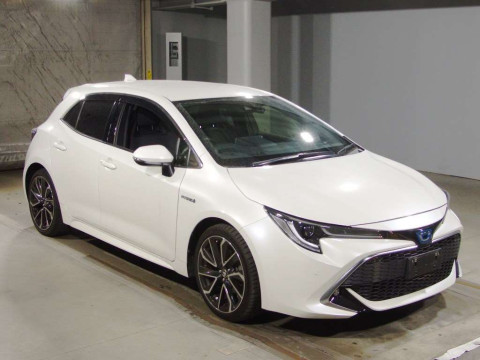 2018 Toyota Corolla Sports ZWE211H[2]