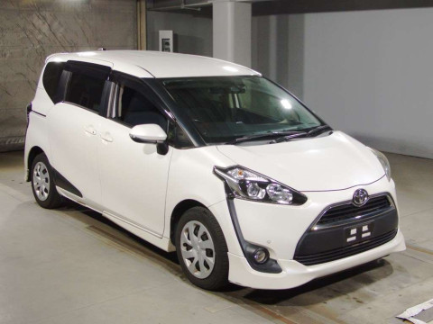 2015 Toyota Sienta NSP170G[2]