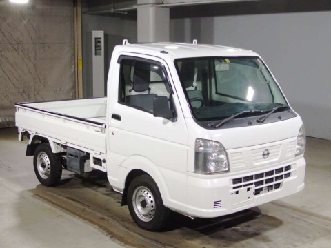 2014 Nissan NT100 Clipper DR16T[2]