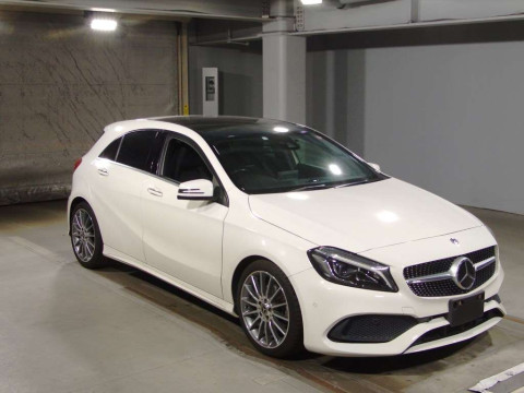 2017 Mercedes Benz A-Class 176042[2]