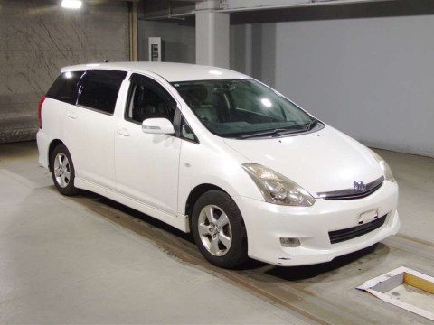 2007 Toyota Wish ZNE10G[2]