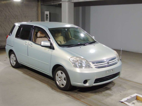 2003 Toyota Raum NCZ20[2]