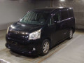 2010 Toyota Noah