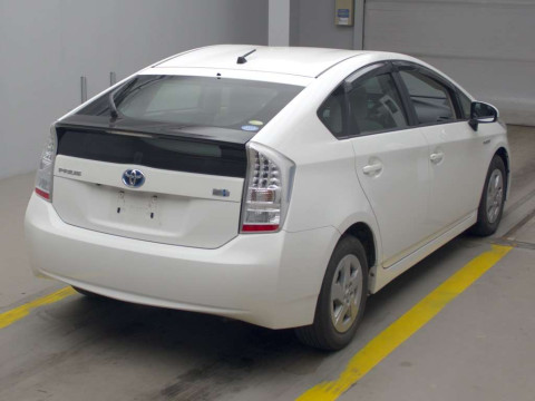 2010 Toyota Prius ZVW30[1]