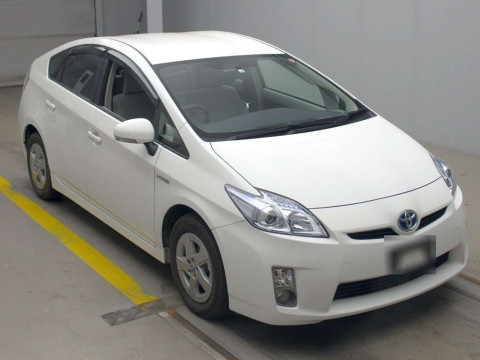 2010 Toyota Prius ZVW30[2]