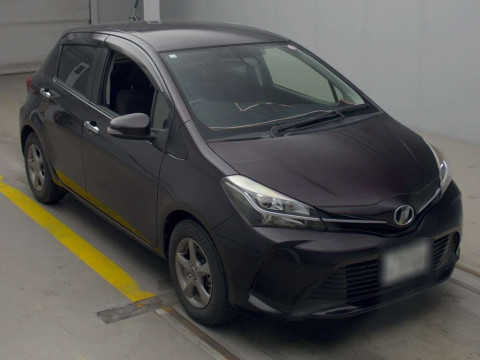 2016 Toyota Vitz NSP130[2]