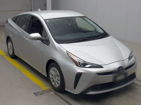 2019 Toyota Prius ZVW51[2]