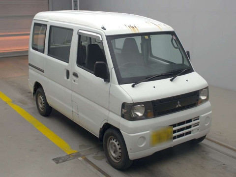 2011 Mitsubishi Minicab Van U61V[2]