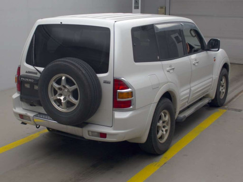 2001 Mitsubishi Pajero V78W[1]