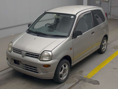 2000 Mitsubishi Minica H42V[0]