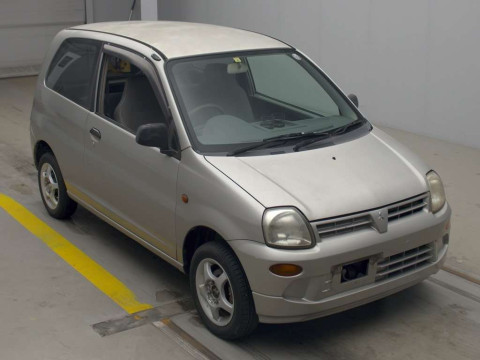 2000 Mitsubishi Minica H42V[2]