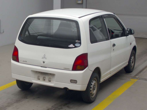 2006 Mitsubishi Minica H42V[1]