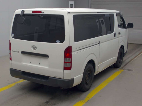 2010 Toyota Regiusace Van TRH200V[1]