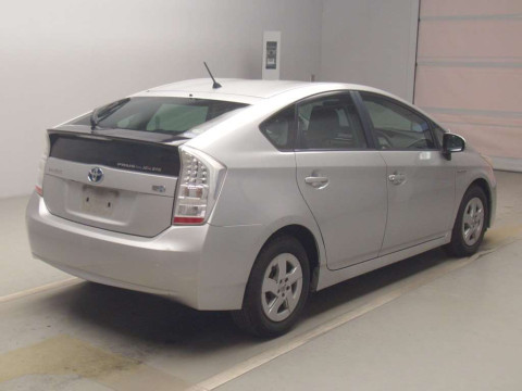 2010 Toyota Prius ZVW30[1]