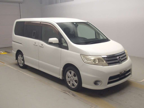 2010 Nissan Serena CC25[2]