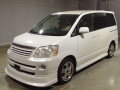 2004 Toyota Noah