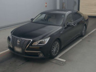 2015 Toyota Crown Hybrid