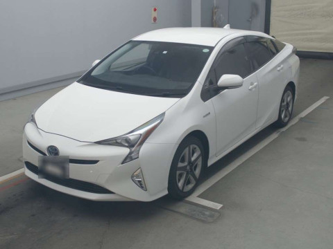 2016 Toyota Prius ZVW55[0]