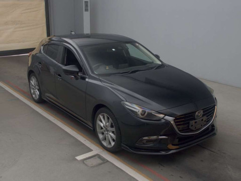 2016 Mazda Axela Sport BMLFS[2]