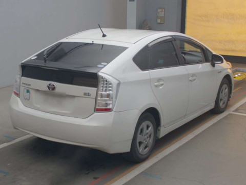 2010 Toyota Prius ZVW30[1]