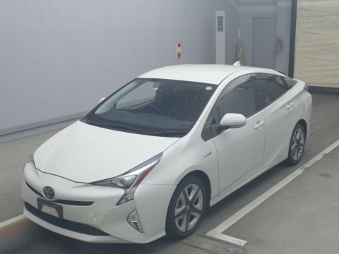 2017 Toyota Prius ZVW50[0]