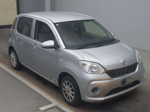 2016 Toyota Passo M700A[2]