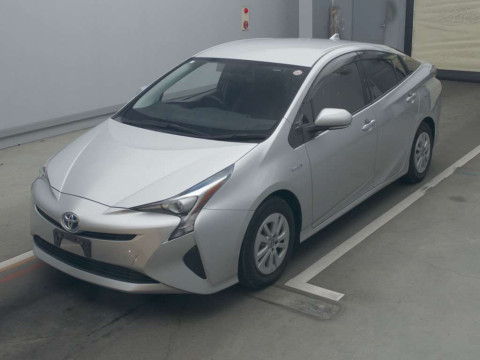 2018 Toyota Prius ZVW50[0]