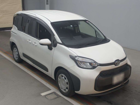 2022 Toyota Sienta MXPC10G[2]